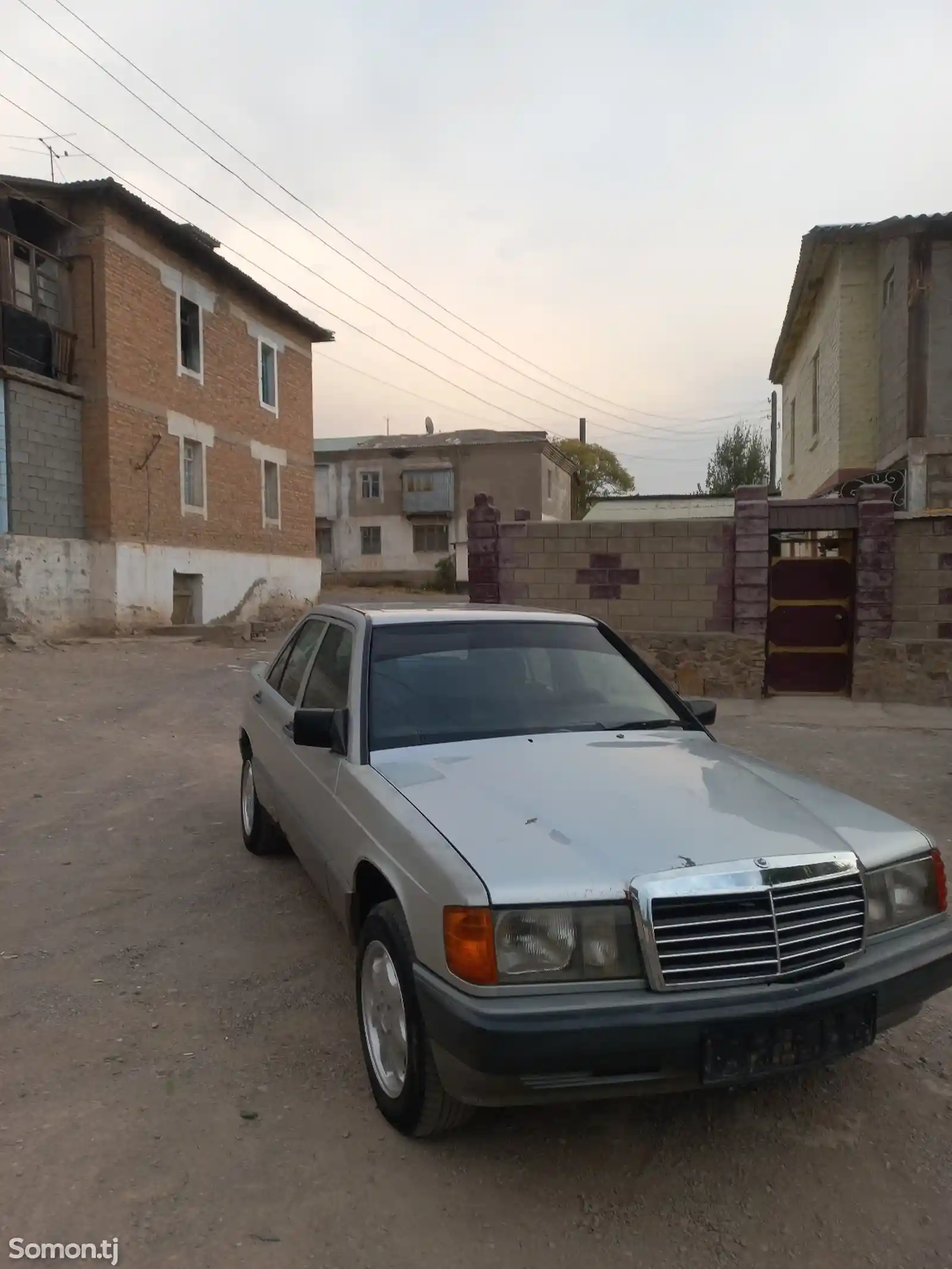 Mercedes-Benz W201, 1990-5