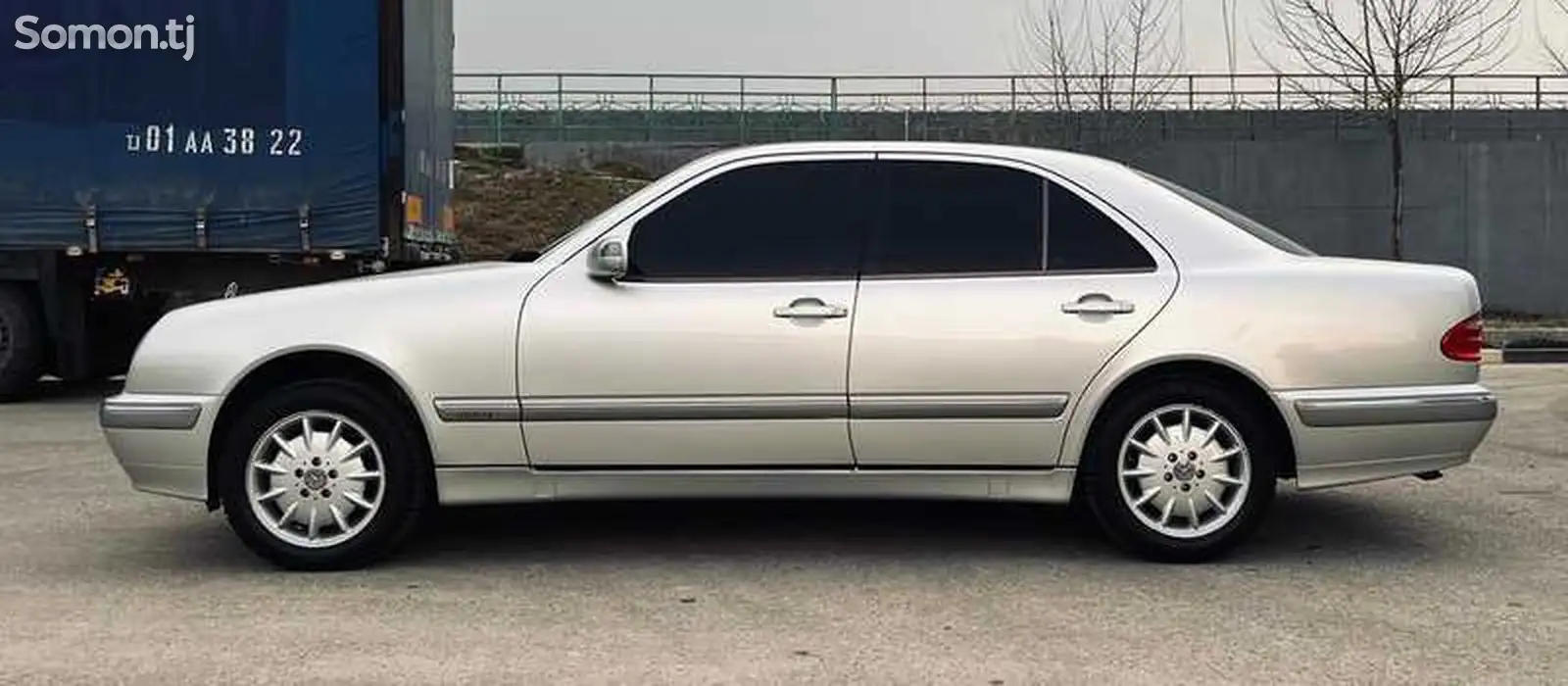 Mercedes-Benz E class, 2000-1