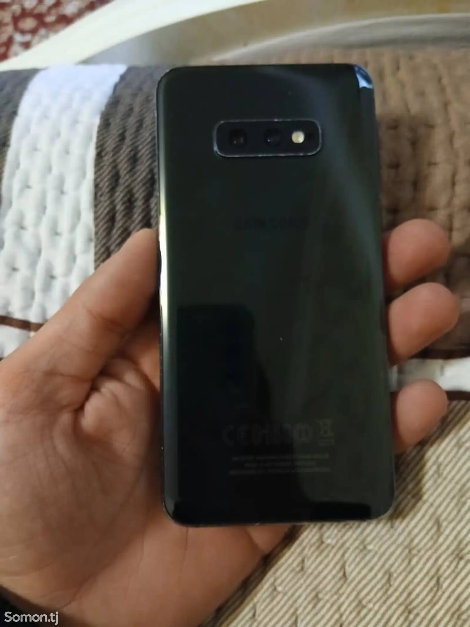 Samsung Galaxy S10E-1