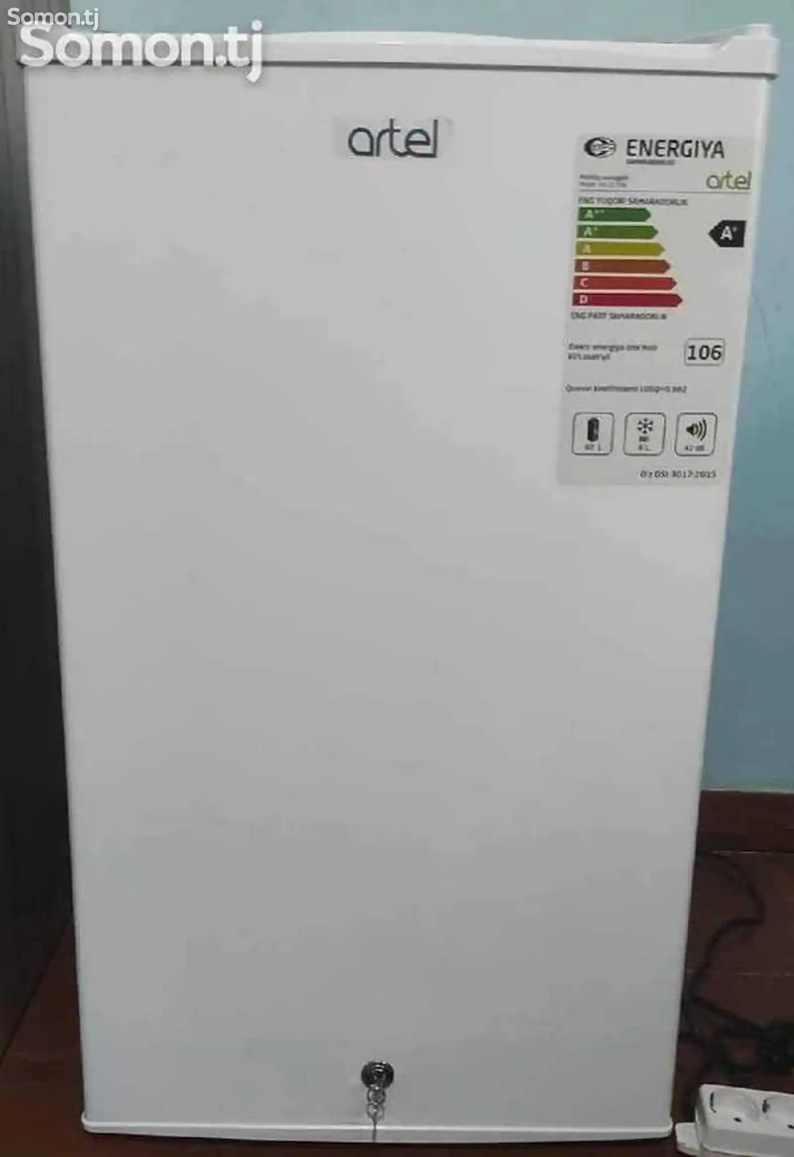 Холодильник Artel HS 117 RN, 90 л-1