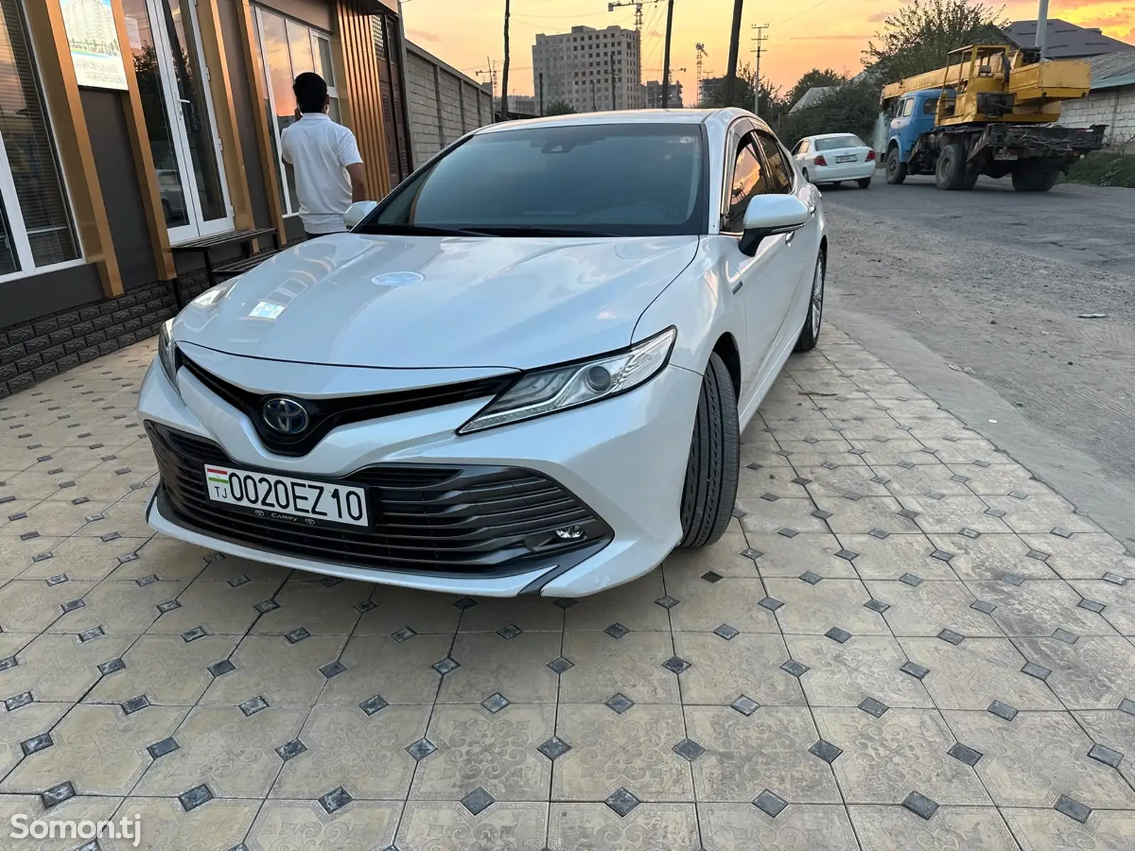 Toyota Camry, 2018-1