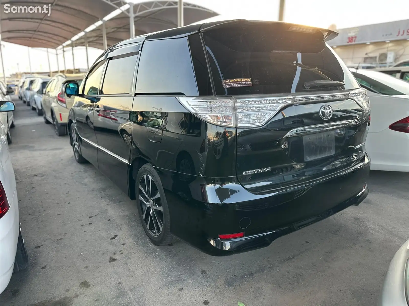 Toyota Estima, 2014-3