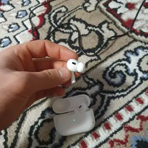 Наушники AirPods Pro