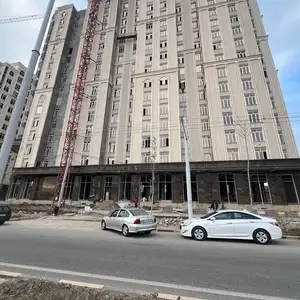 3-комн. квартира, 13 этаж, 92 м², 82 мкр қазоқон