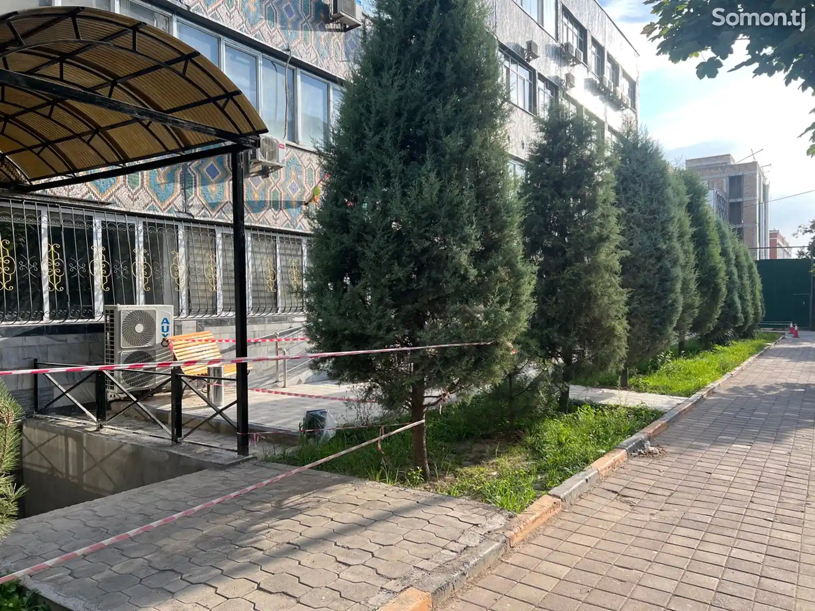 Помещение под свободное назначение, 245м², И.Сомони-1