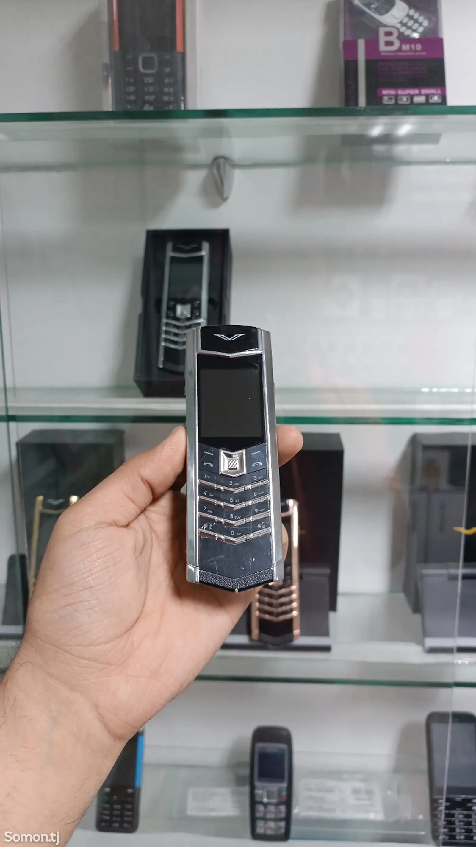 Vertu Slider-1