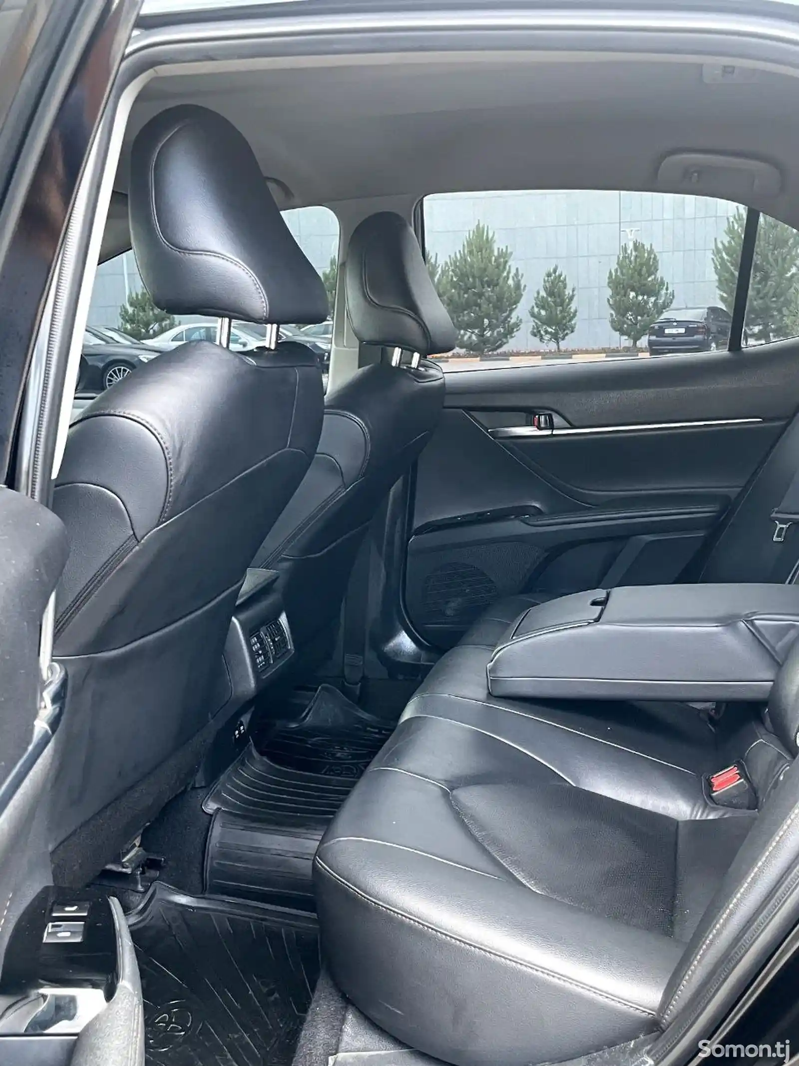 Toyota Camry, 2019-12