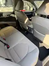 Toyota Camry, 2018-9