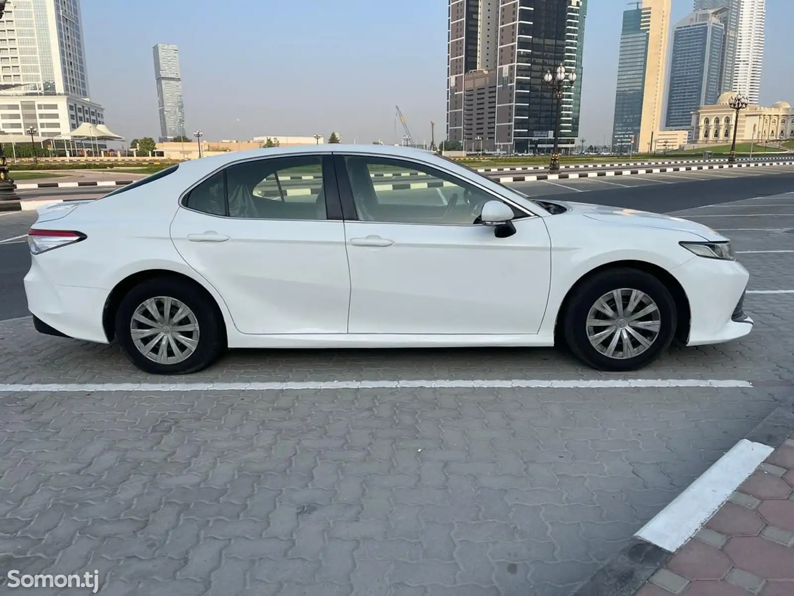 Toyota Camry, 2018-5