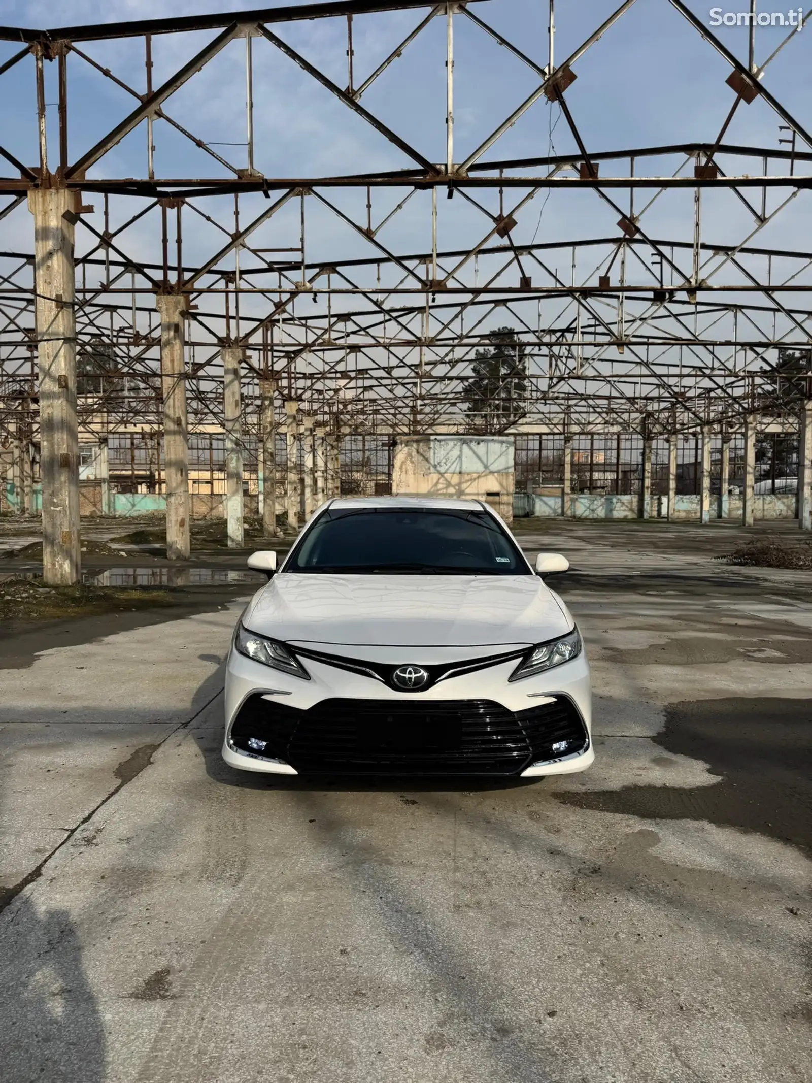 Toyota Camry, 2018-1