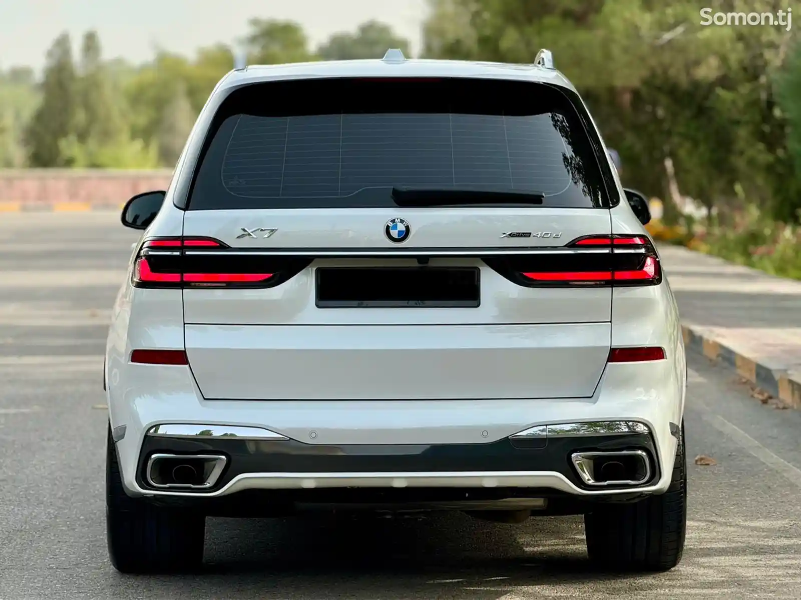 BMW X7, 2023-4