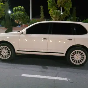 Porsche Cayenne, 2008