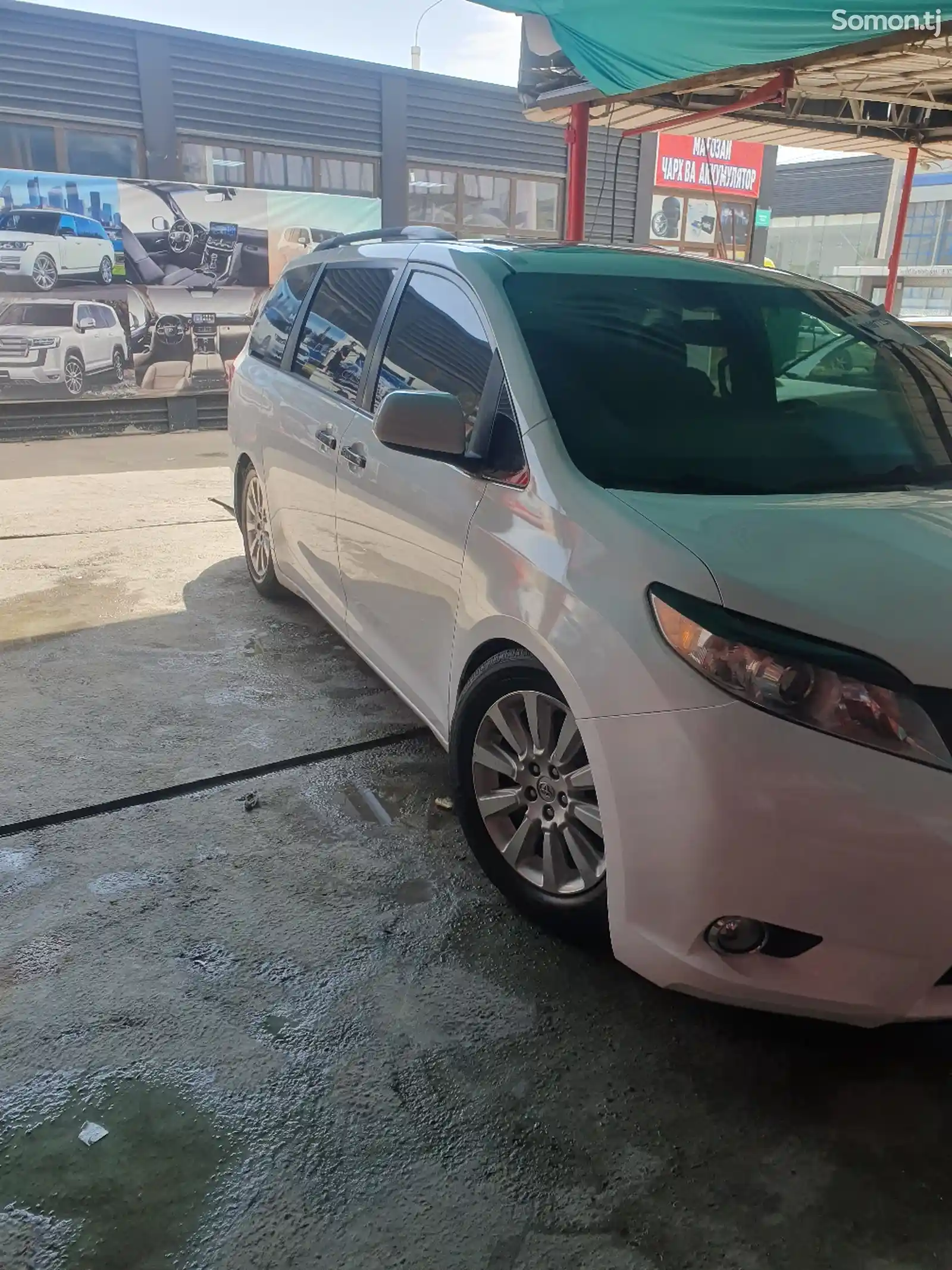 Toyota Sienna, 2014-3