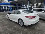 Toyota Camry, 2018-10