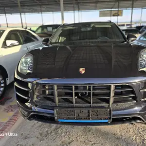 Porsche Macan, 2015