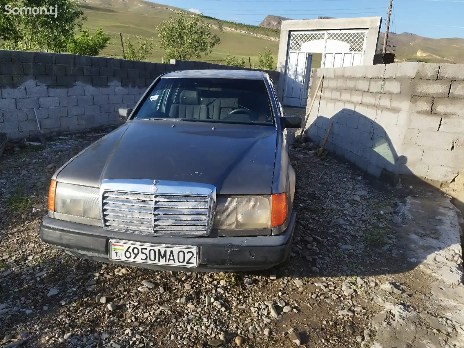 Mercedes-Benz W124, 1988-6