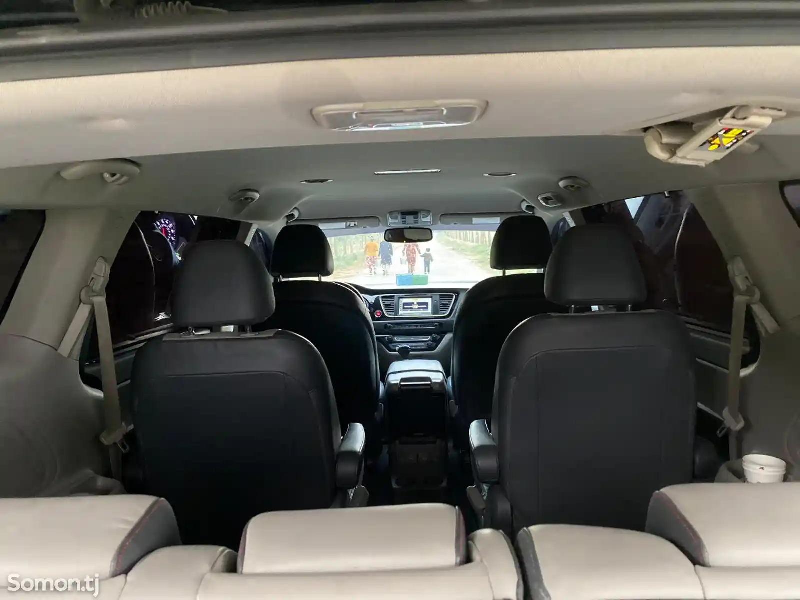 Kia Sedona, 2015-11