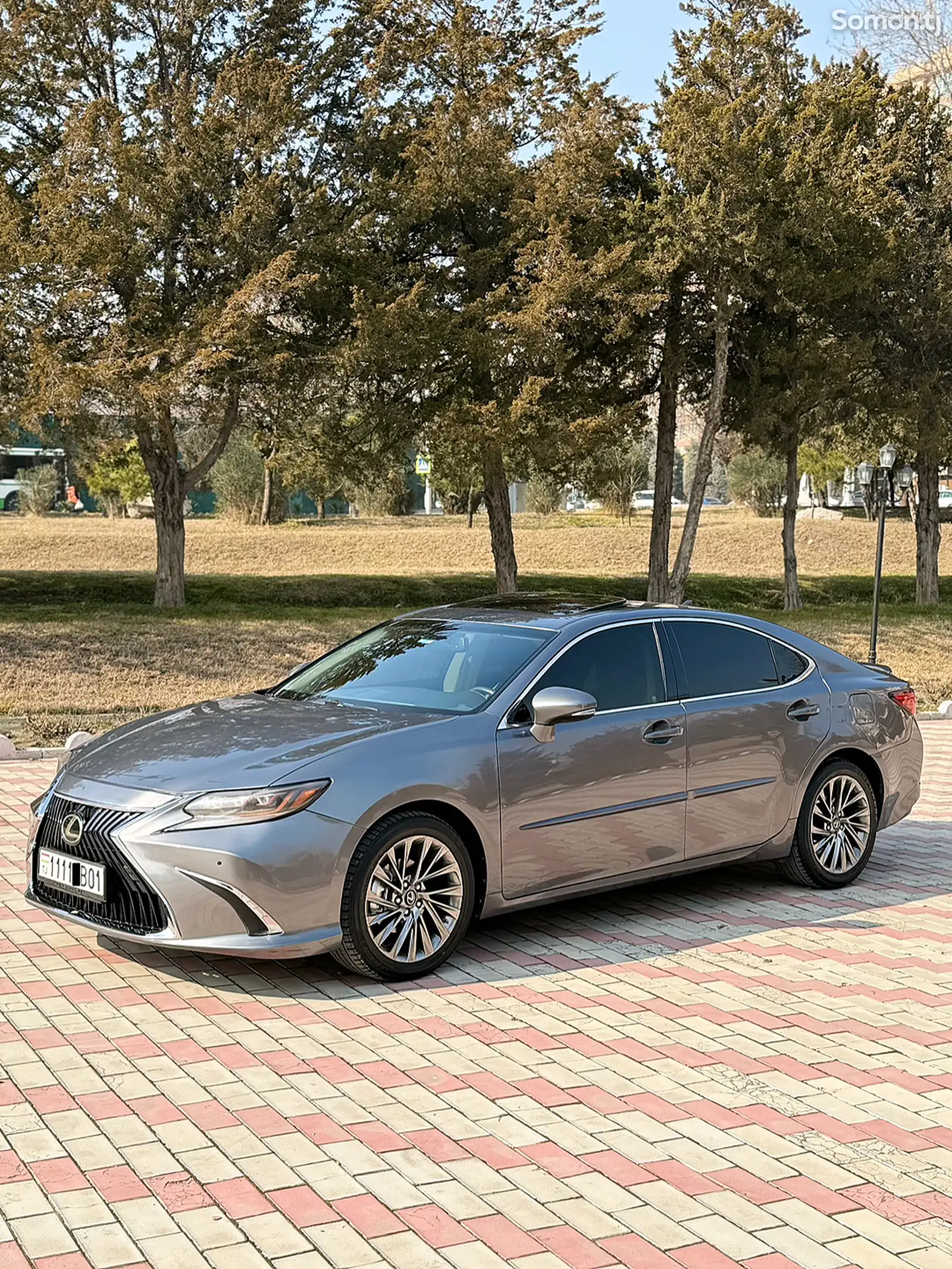 Lexus ES series, 2013-1