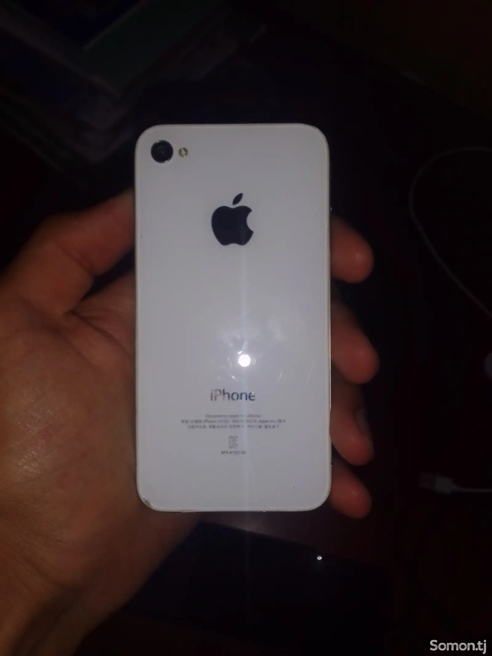 Apple iPhone 4, 32 gb-1