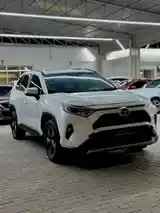 Toyota RAV 4, 2021-2