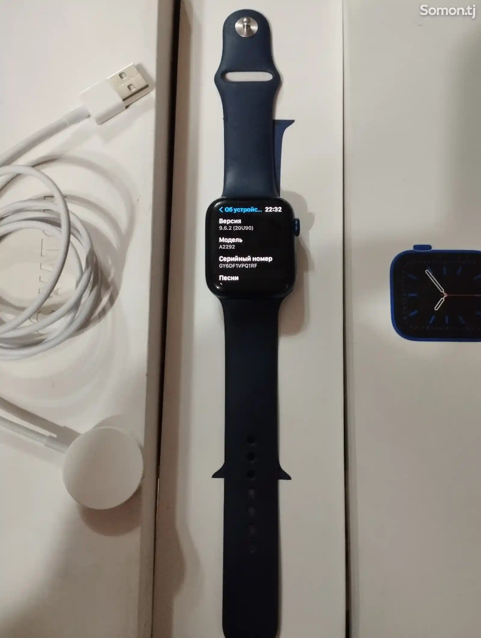 Смарт часы Apple Watch Series 6, 44 мм-1