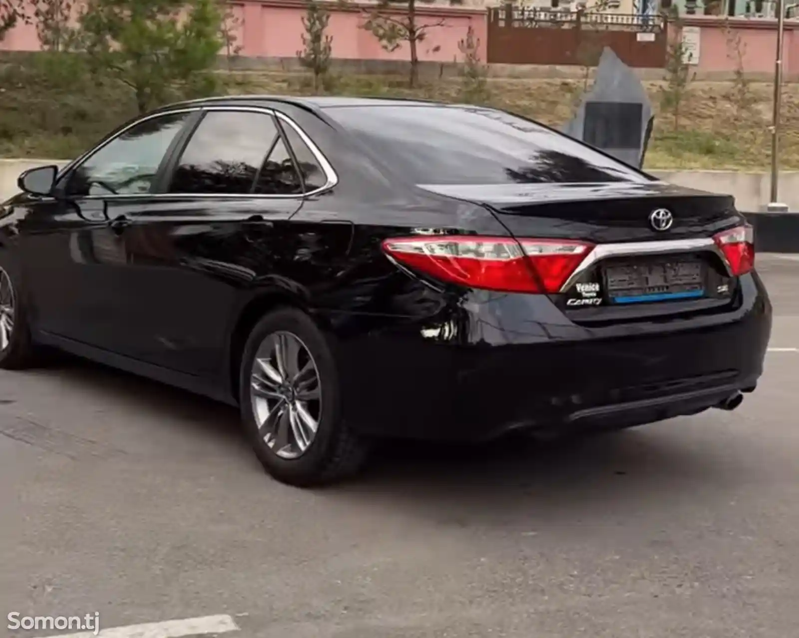 Toyota Camry, 2016-1