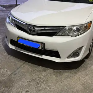 Toyota Camry, 2012