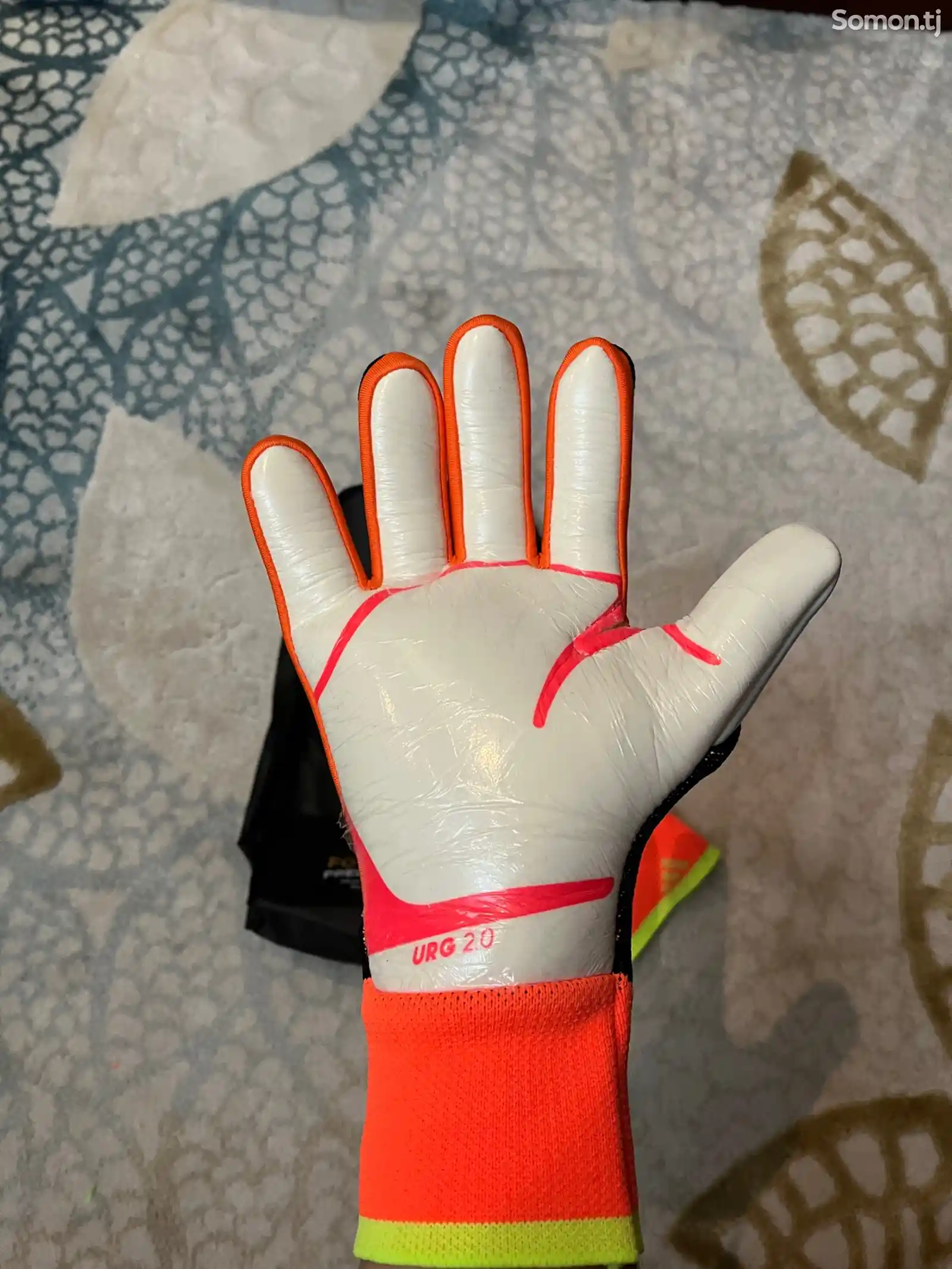 Вратарские перчатки Adidas Predator-2