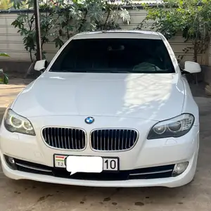 BMW 5 series, 2011