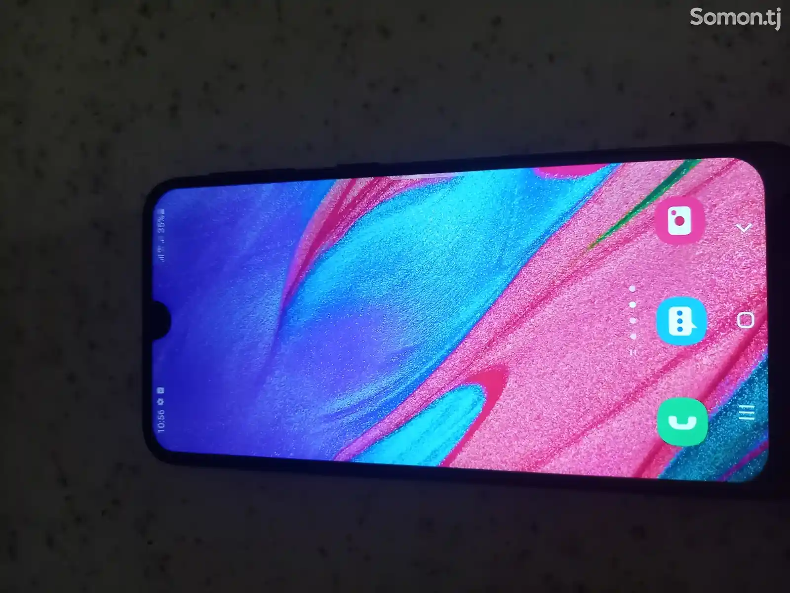 Samsung Galaxy A40-3