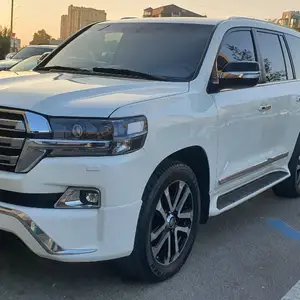 Toyota Land Cruiser, 2018