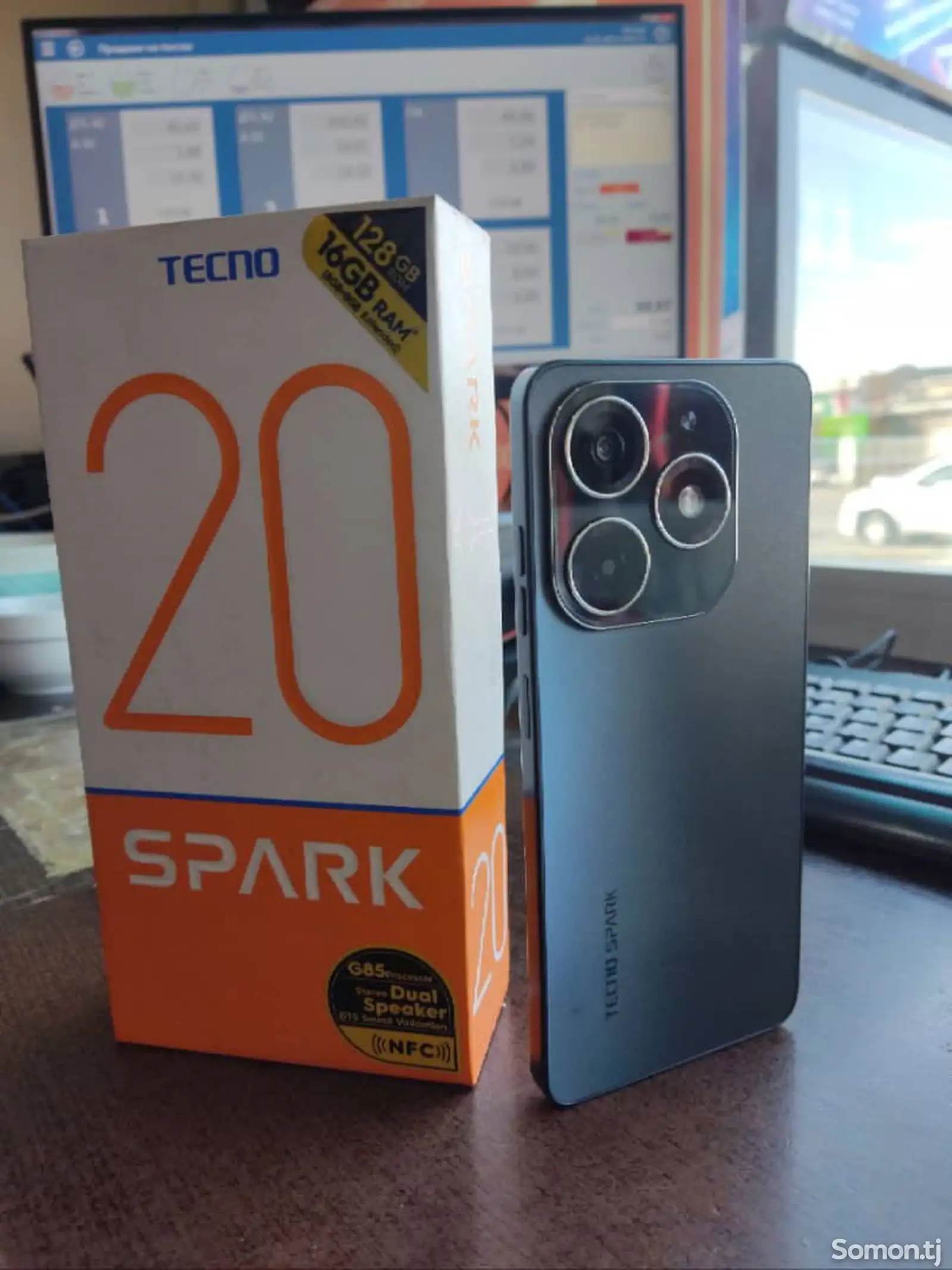 Tecno spark 20C 8/128gb-1