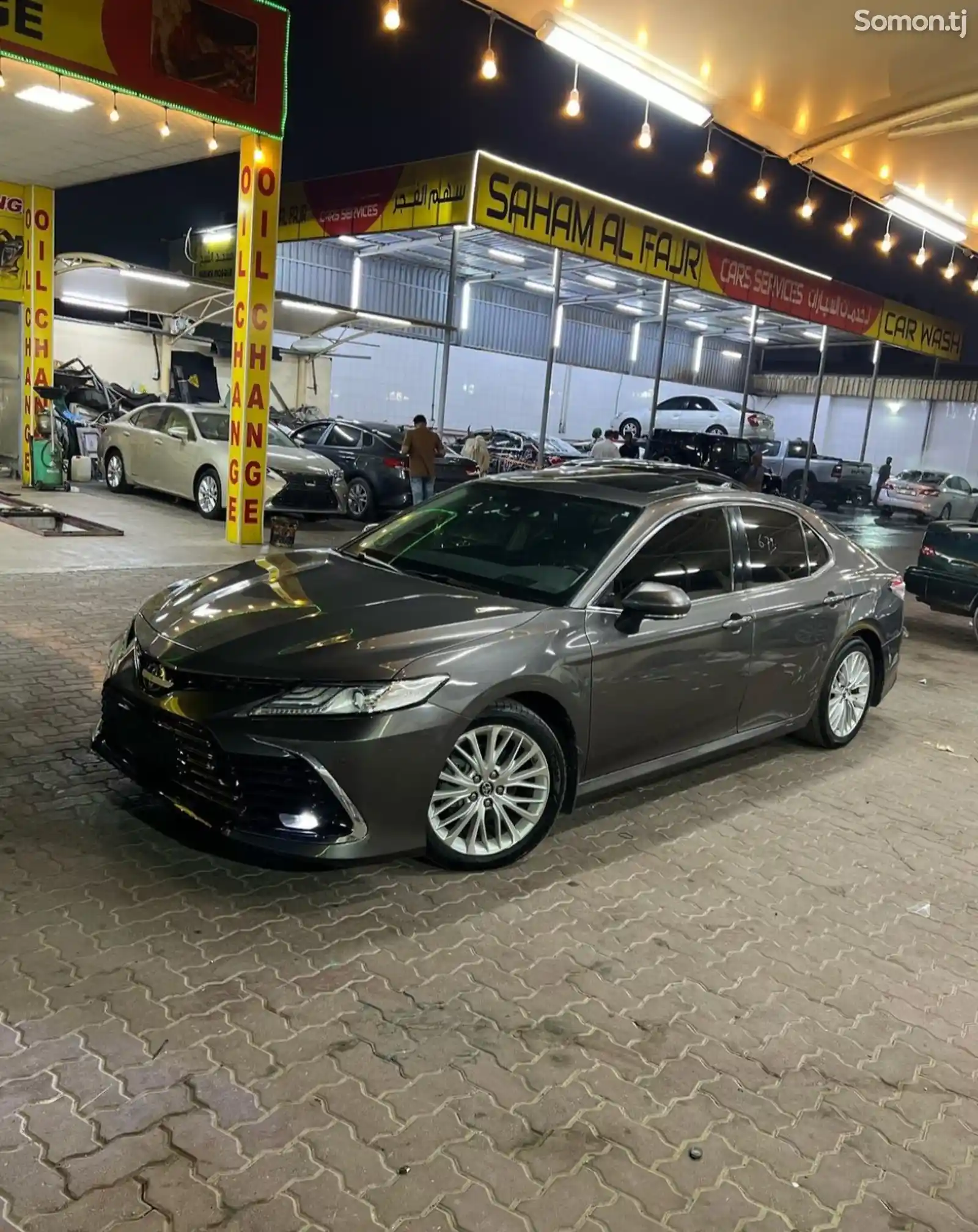 Toyota Camry, 2019-1