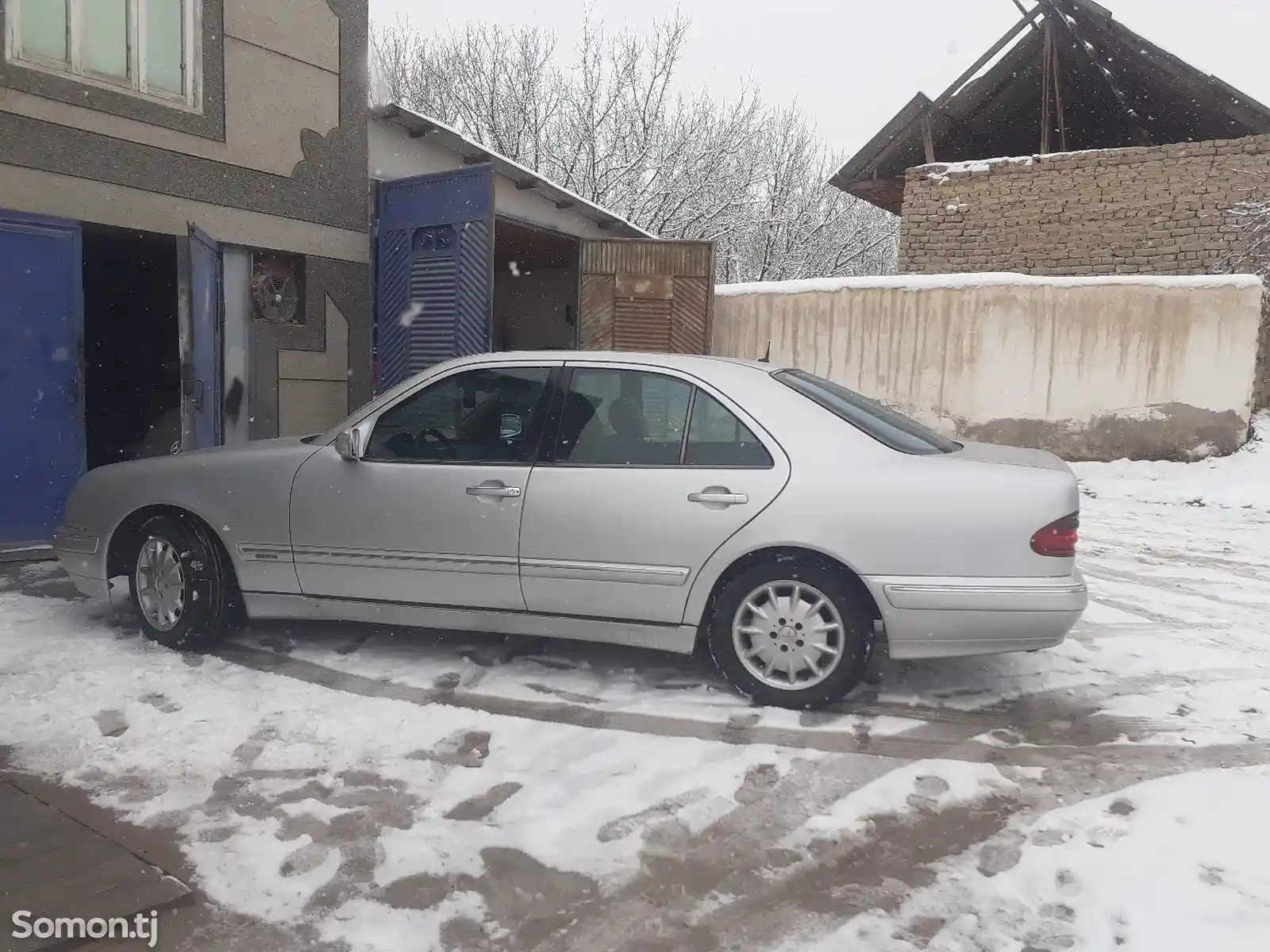 Mercedes-Benz E class, 2000-5