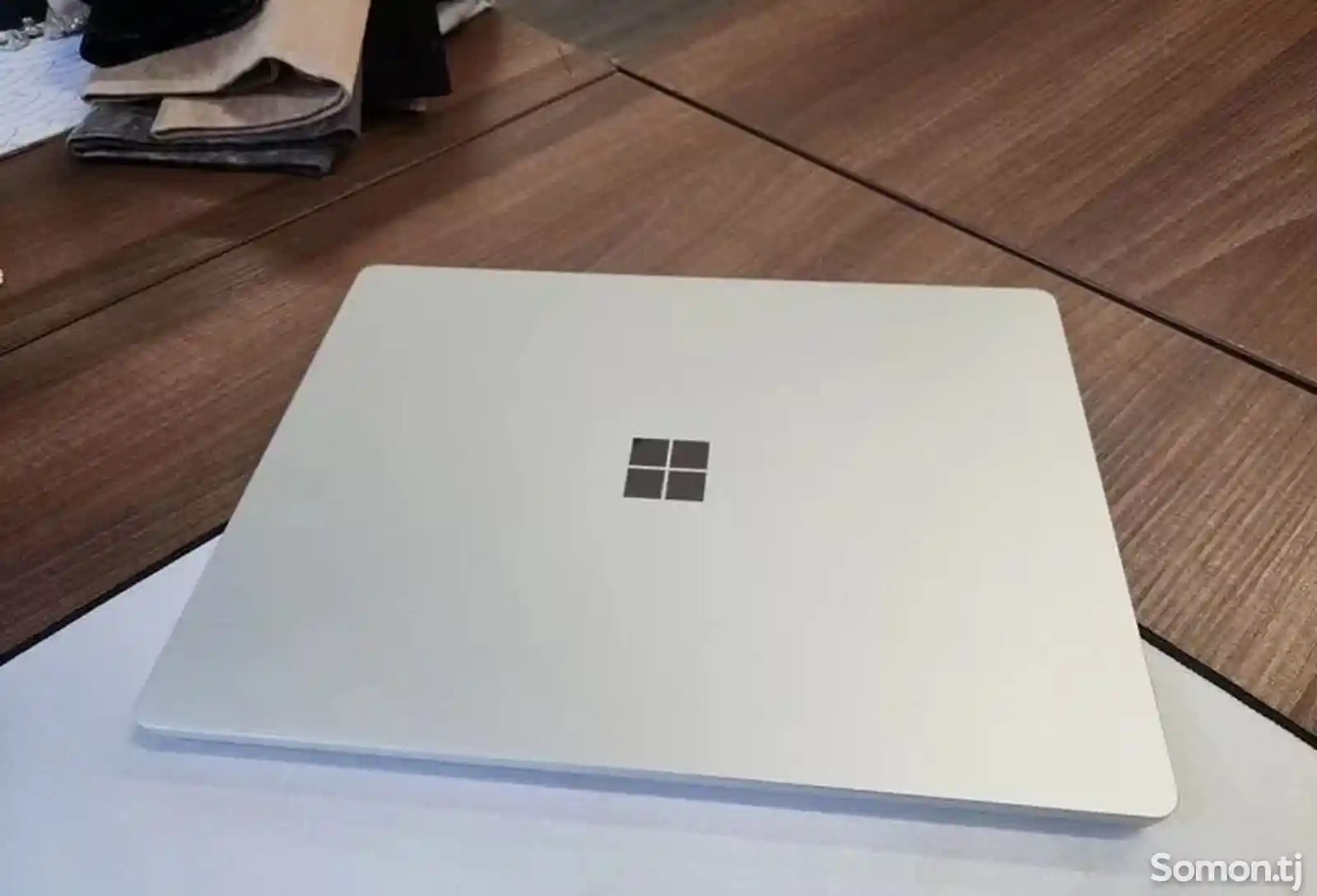Ноутбук Microsoft-1