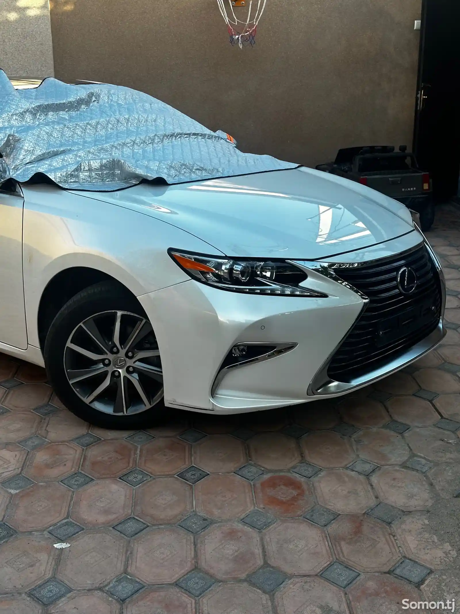 Lexus ES series, 2017-3