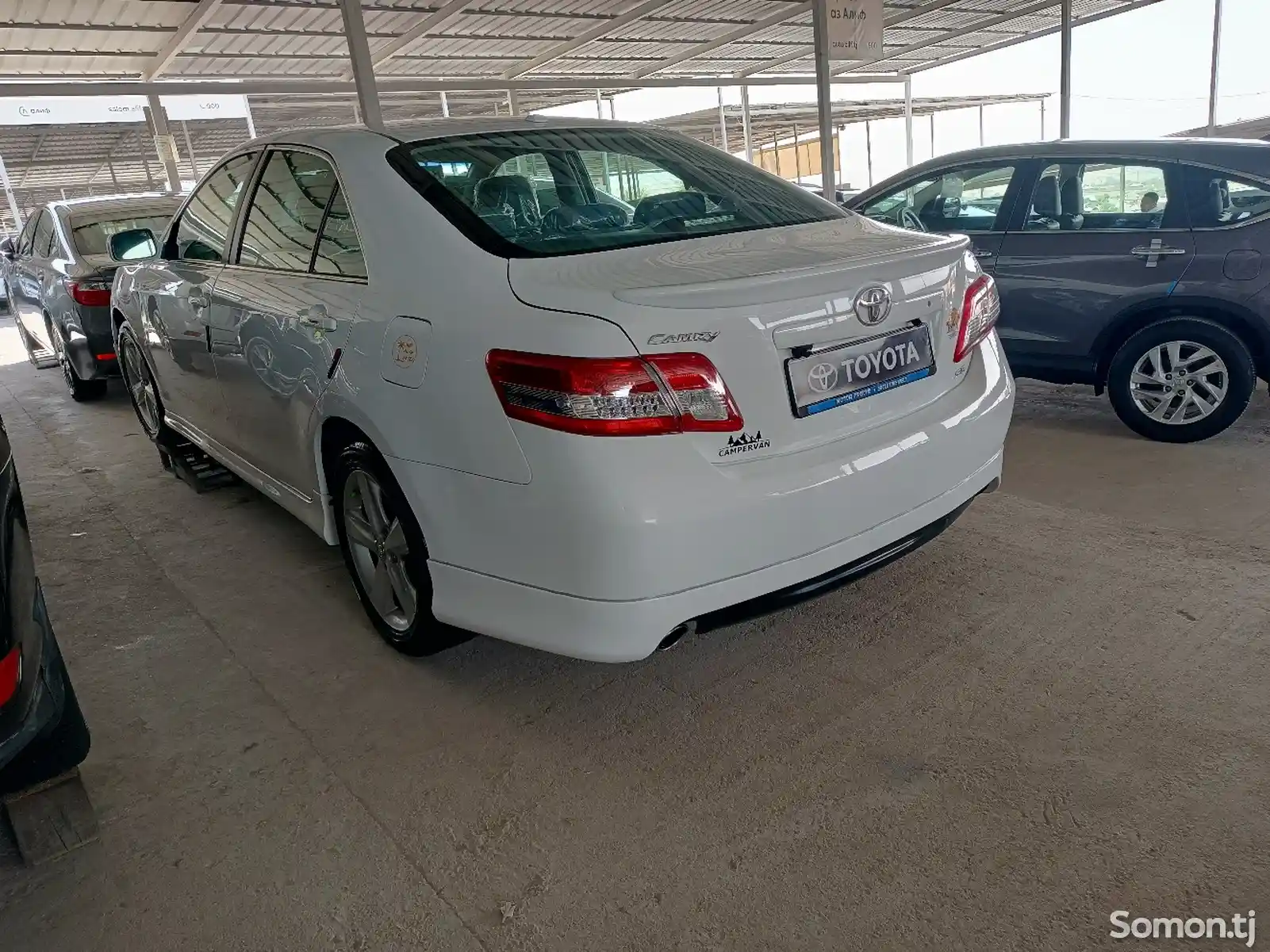 Toyota Camry, 2010-4