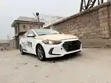 Hyundai Elantra, 2017-5