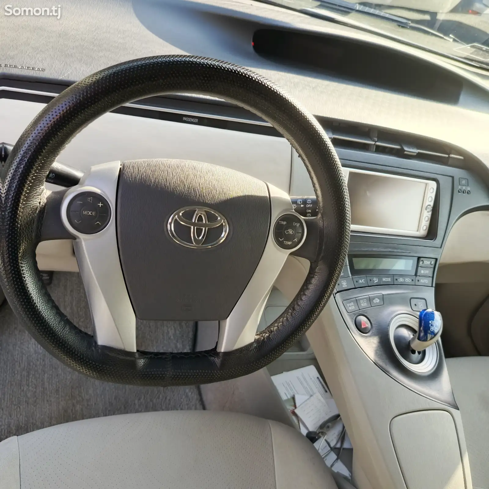 Toyota Prius, 2011-10