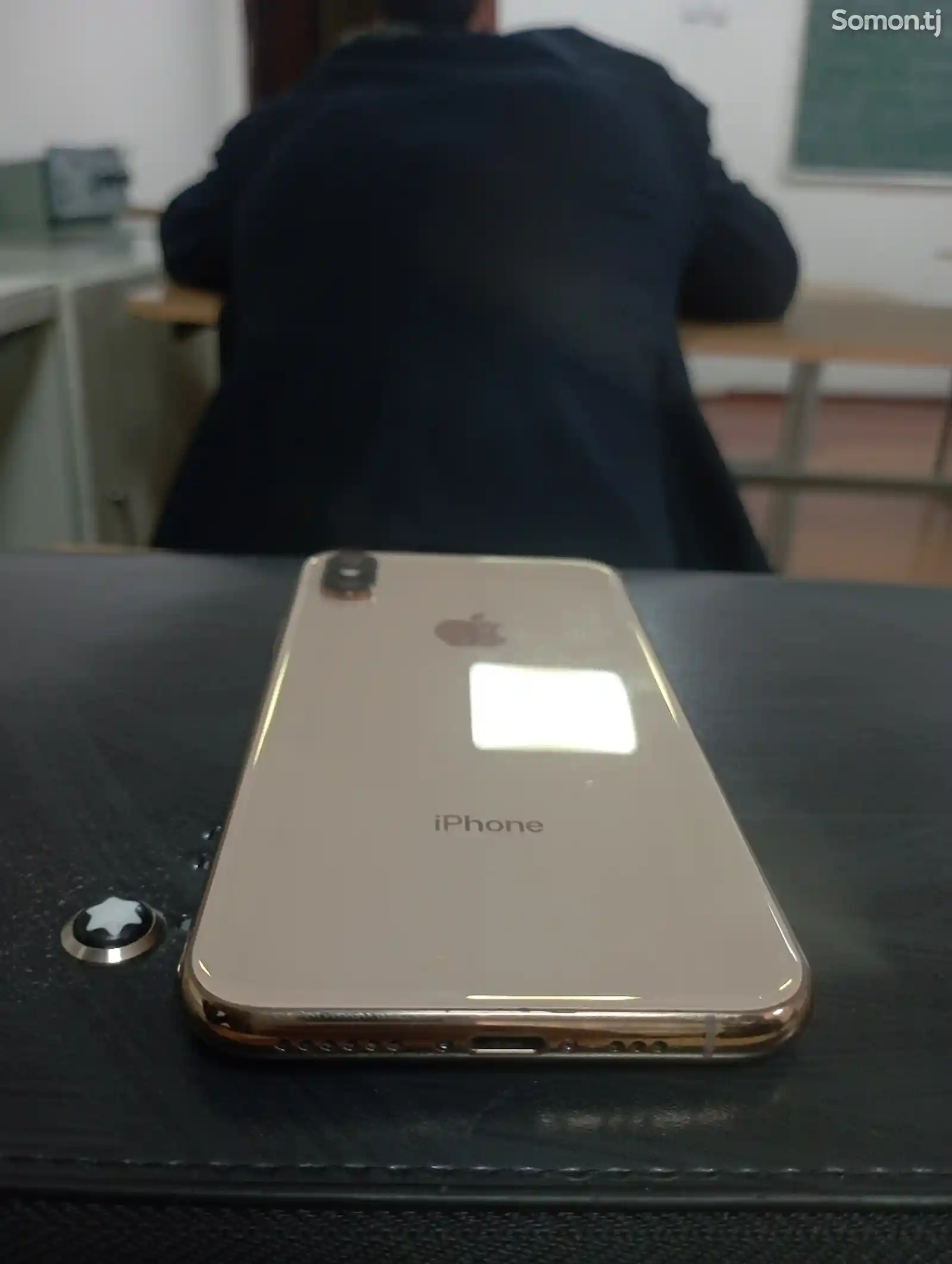 Apple iPhone Xs, 256 gb, Gold-3