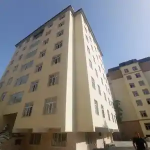 2-комн. квартира, 1 этаж, 70 м², 1 мкр