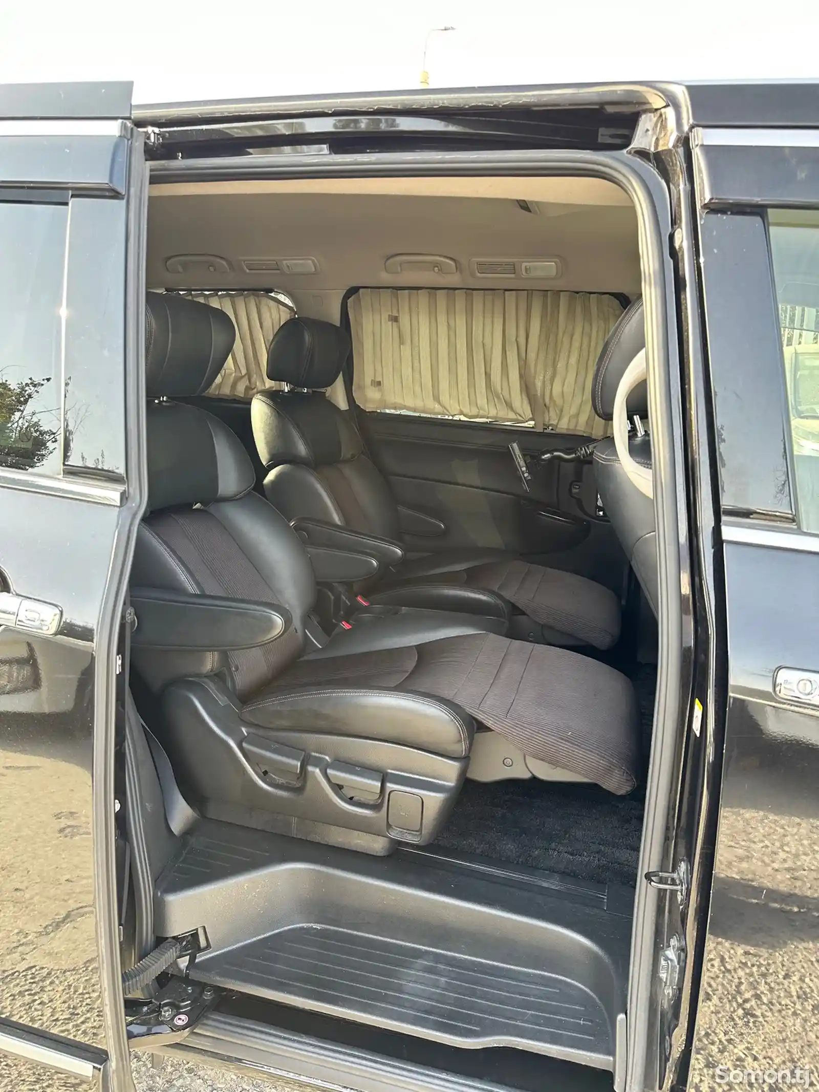 Nissan Elgrand, 2015-8