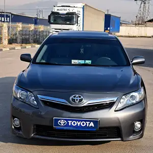 Toyota Camry, 2011