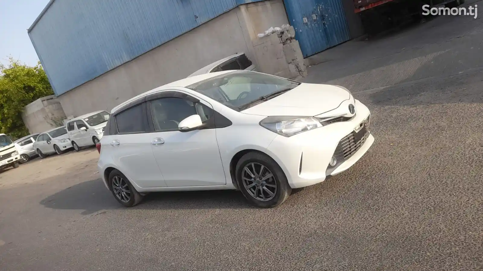 Toyota Vitz, 2015-8