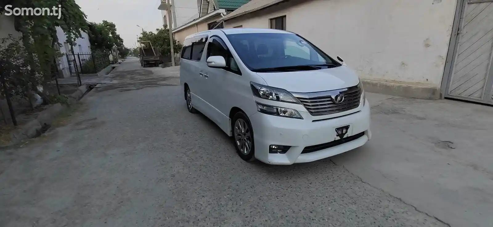 Toyota Vellfire, 2014-9