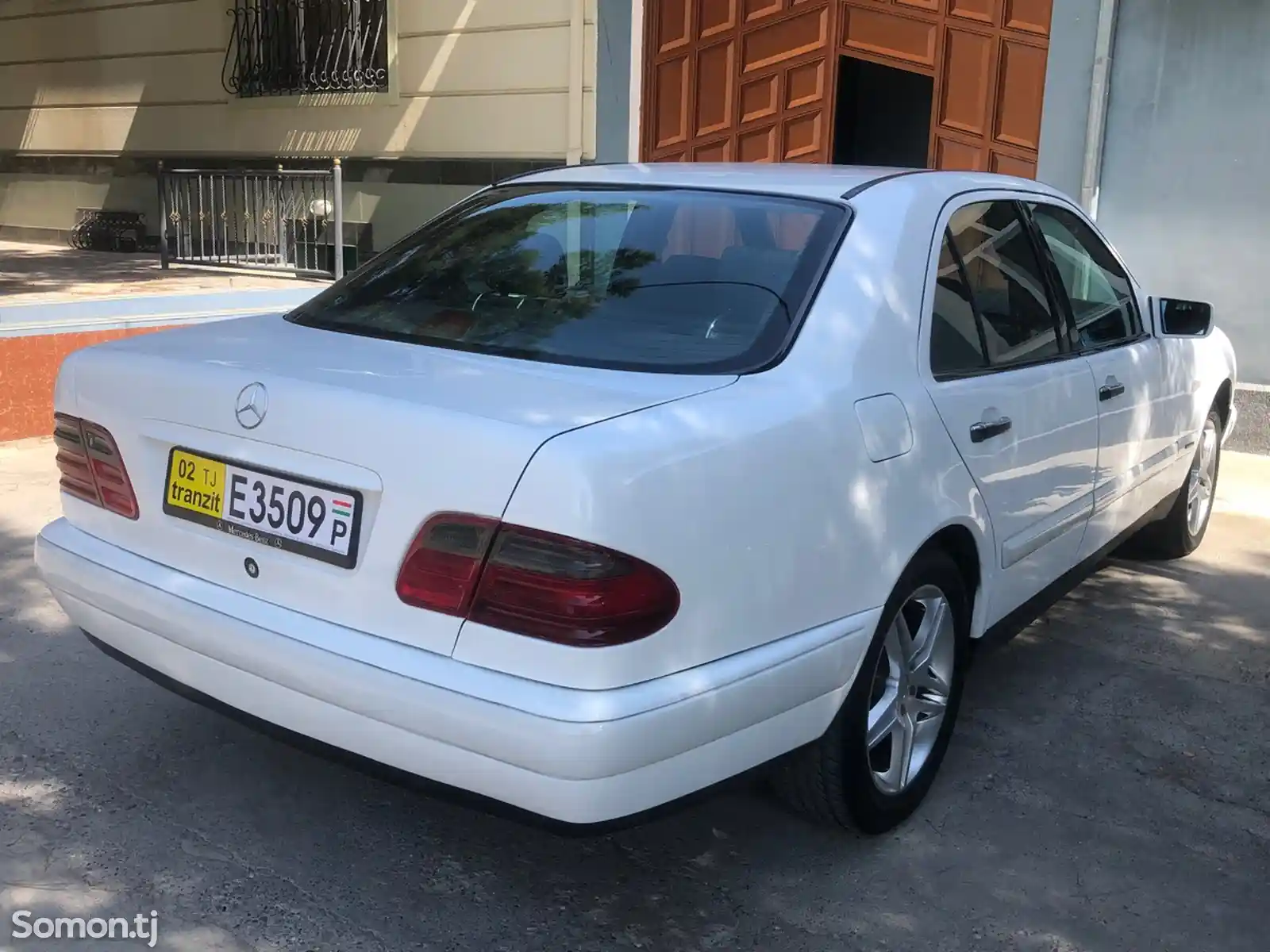 Mercedes-Benz E class, 1998-3