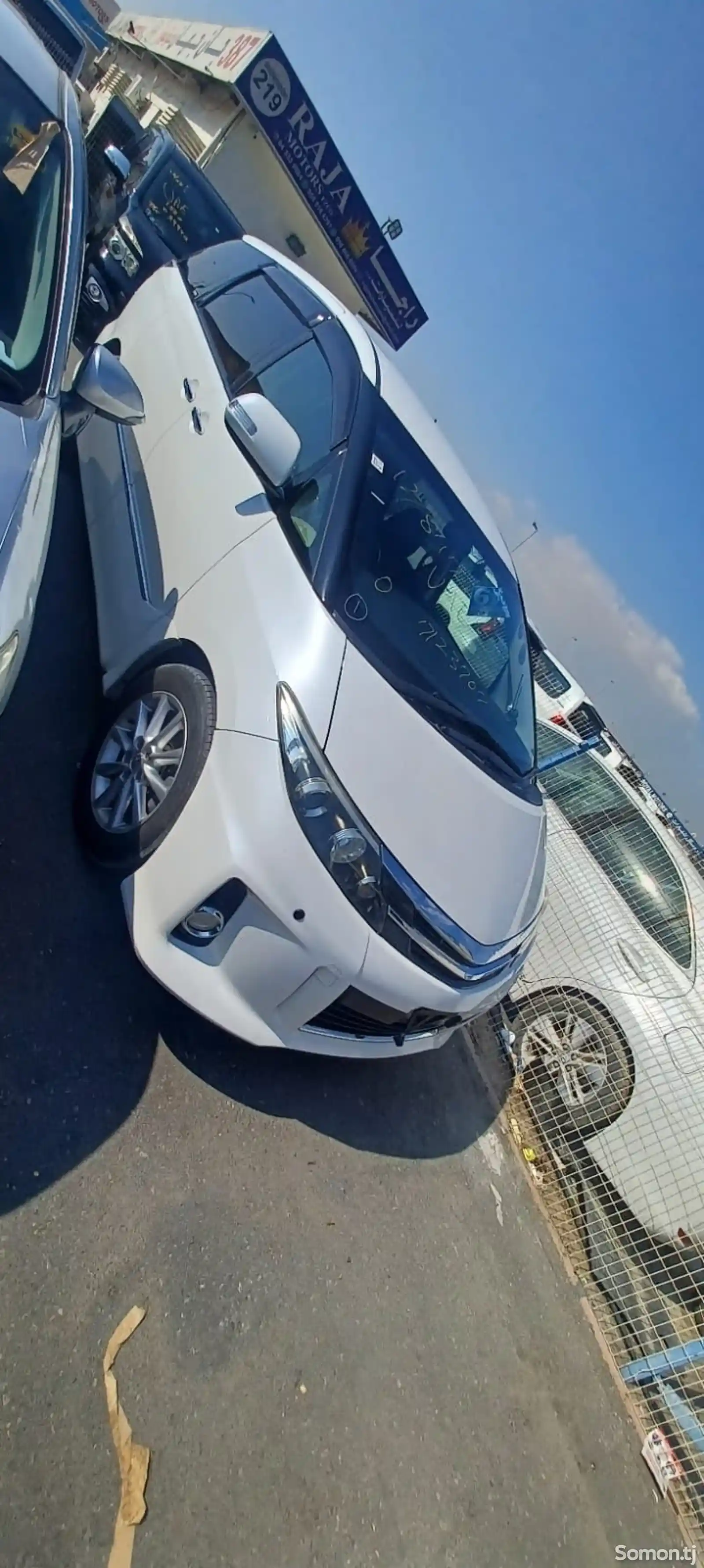 Toyota Estima, 2014-10