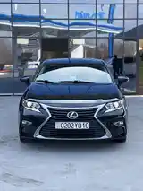 Lexus ES series, 2017-2