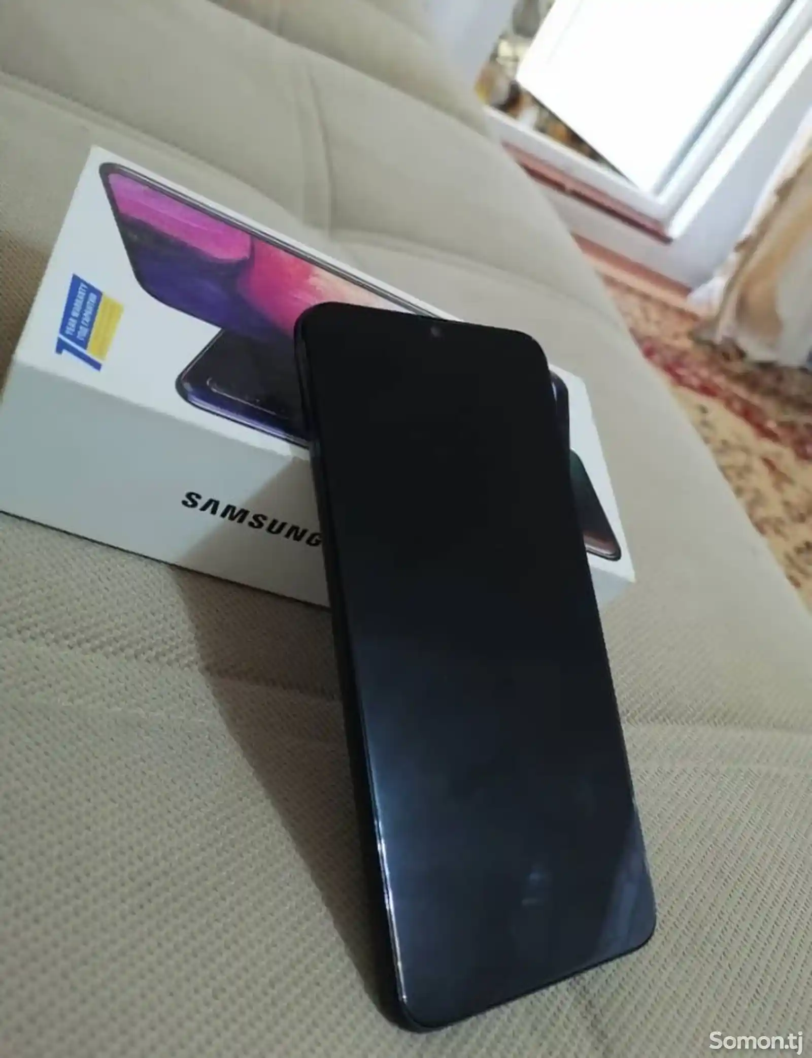 Samsung Galaxy A50-3