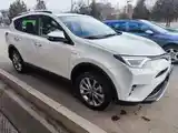 Toyota RAV 4, 2017-5